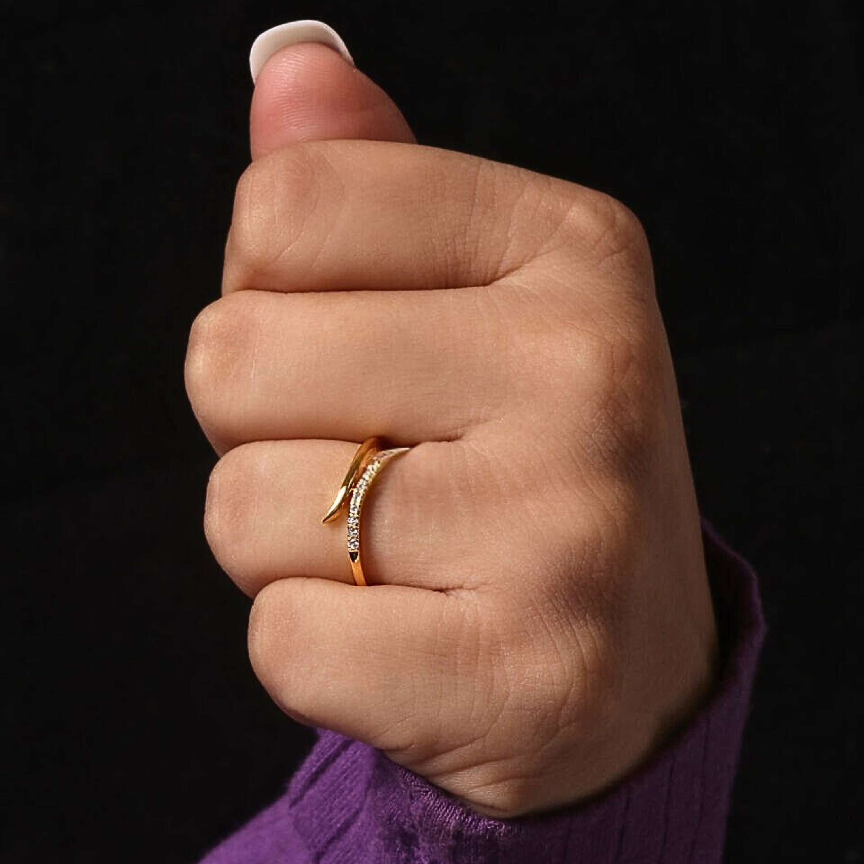 Modern Curvy Bypass Diamond Wedding Band